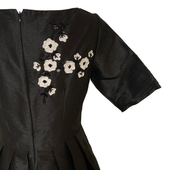 eSkahti | Quincy Dupioni Black Floral Lined Midi Length Dress Size Small - Picture 4 of 7